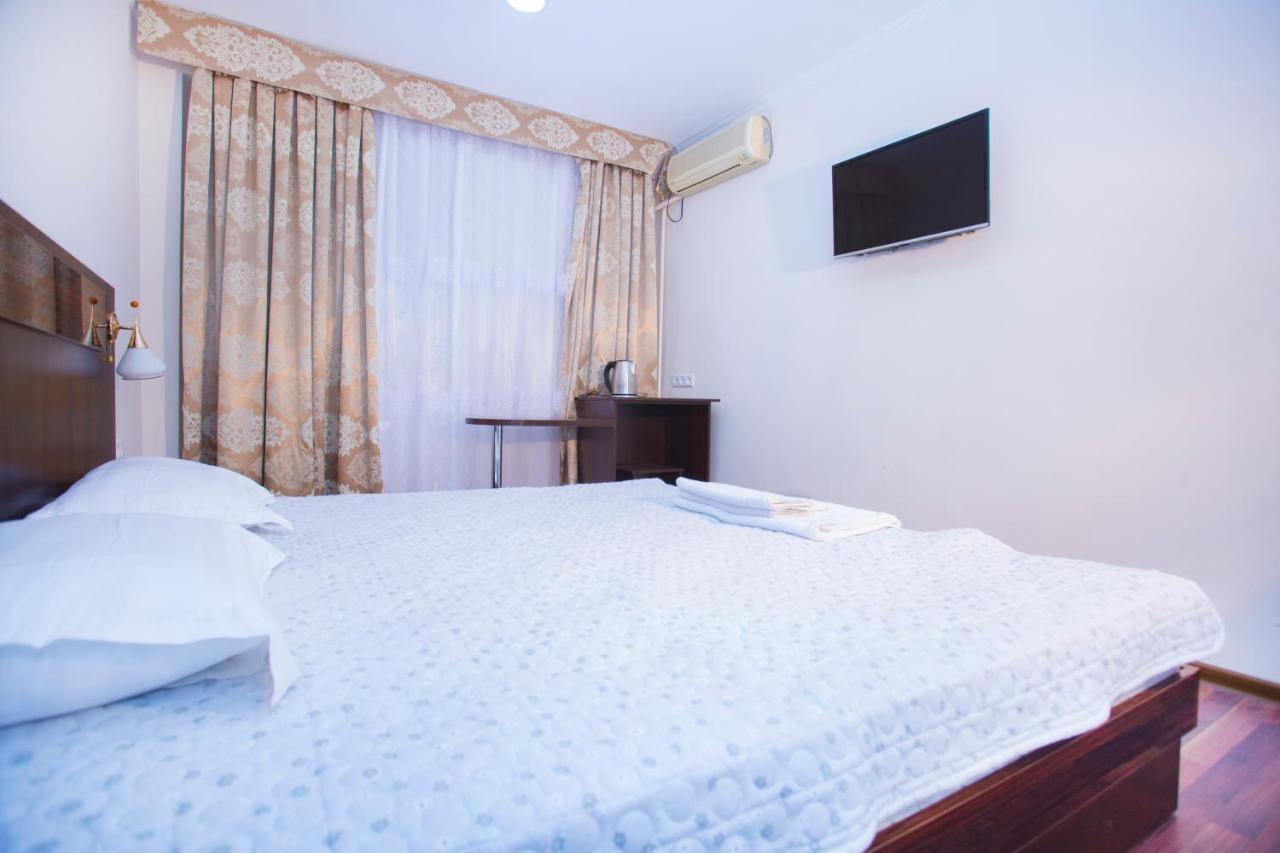 Reikartz Surxon Termez Hotell Exteriör bild